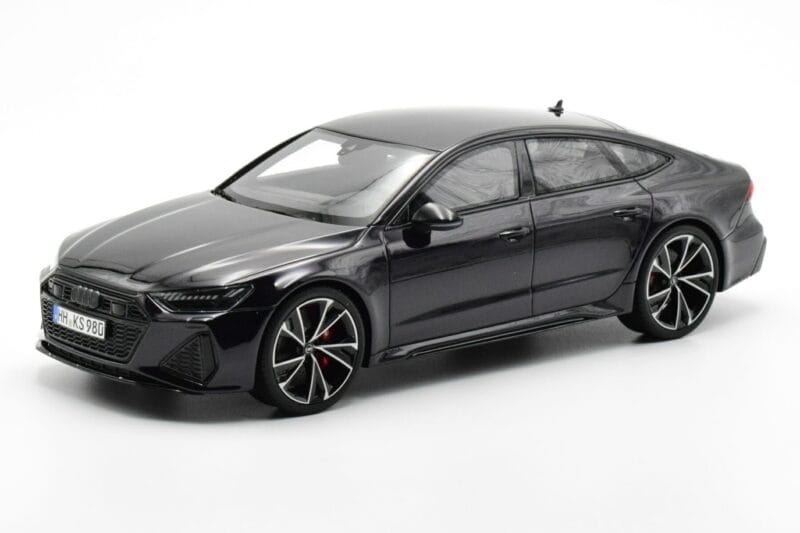 Audi RS7 C8 Sportback Mythos Negro Edición Asia GT Spirit 1:18