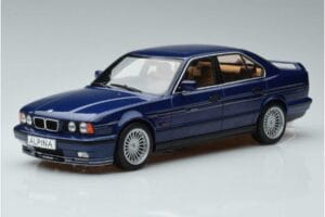 BMW Alpina B10 4.6 E34 Azul MCG 1:18