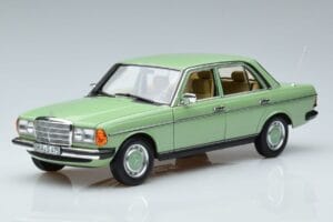 Mercedes 200 W123 Verde Norev 1:18