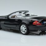 Mercedes SL500 R230 Negro Norev 1:18