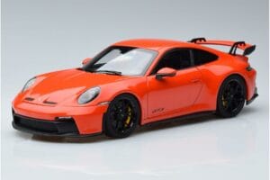 Porsche 911 992 GT3 Coupe Naranja Norev 1:18