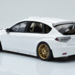 Subaru Impreza WRX STI R205 Con Piezas Personalizadas Blanco Otto 1:18 - image 5 of 6
