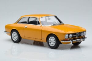 Alfa Romeo 1750 GTV Amarillo Norev 1:18 187910 Metal - imagen 5 de 7