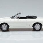 Alfa Romeo 2000 Spider Blanco Norev 1:18 - image 4 of 7