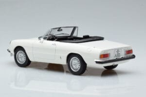 Alfa Romeo 2000 Spider Blanco Norev 1:18 187882 Metal - imagen 6 de 7