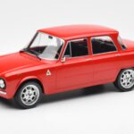 Alfa Romeo Giulia Nuova Super Rojo Custom Wheels MCG 1:18 MCG18333
