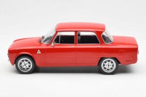 Alfa Romeo Giulia Nuova Super Rojo Custom Wheels MCG 1:18 MCG18333 Metal - imagen 3 de 6