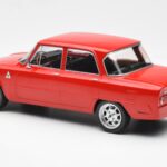 Alfa Romeo Giulia Nuova Super Rojo Custom Wheels MCG 1:18 MCG18333 - image 5 of 6