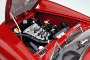 Alfa Romeo Giulietta SV #24 Targa Florio 1958 Kyosho 1:18 08957B Metal - imagen 8 de 9