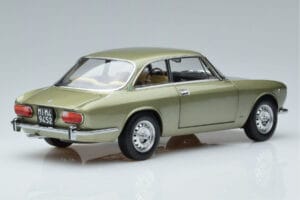 Alfa Romeo GTV 2000 Verde Edición Limitada Norev 1:18 187913 Metal - imagen 3 de 7