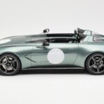 Aston Martin V12 Speedster Verde Metallic GT Spirit 1:18 GT906 - image 3 of 6