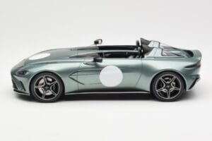 Aston Martin V12 Speedster Verde Metallic GT Spirit 1:18 GT906 Resina - imagen 3 de 6