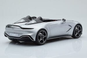 Aston Martin V12 Speedster Plata GT Spirit 1:18 GT430 Resina - imagen 2 de 6
