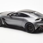 Aston Martin V12 Vantage Magnetic Plata GT Spirit 1:18 GT443 - image 5 of 6