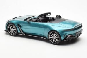 Aston Martin V12 Vantage Roadster Tayos Turquesa Verde GT Spirit 1:18 GT445 Resina - imagen 5 de 6