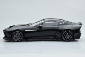 Aston Martin Victor Negro GT Spirit 1:18 GT428 Resina - imagen 3 de 6