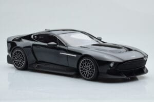 Aston Martin Victor Negro GT Spirit 1:18 GT428 Resina - imagen 4 de 6