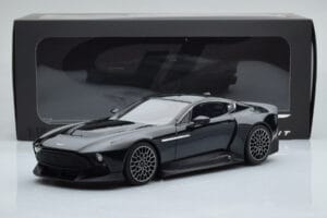 Aston Martin Victor Negro GT Spirit 1:18 GT428 Resina - imagen 6 de 6