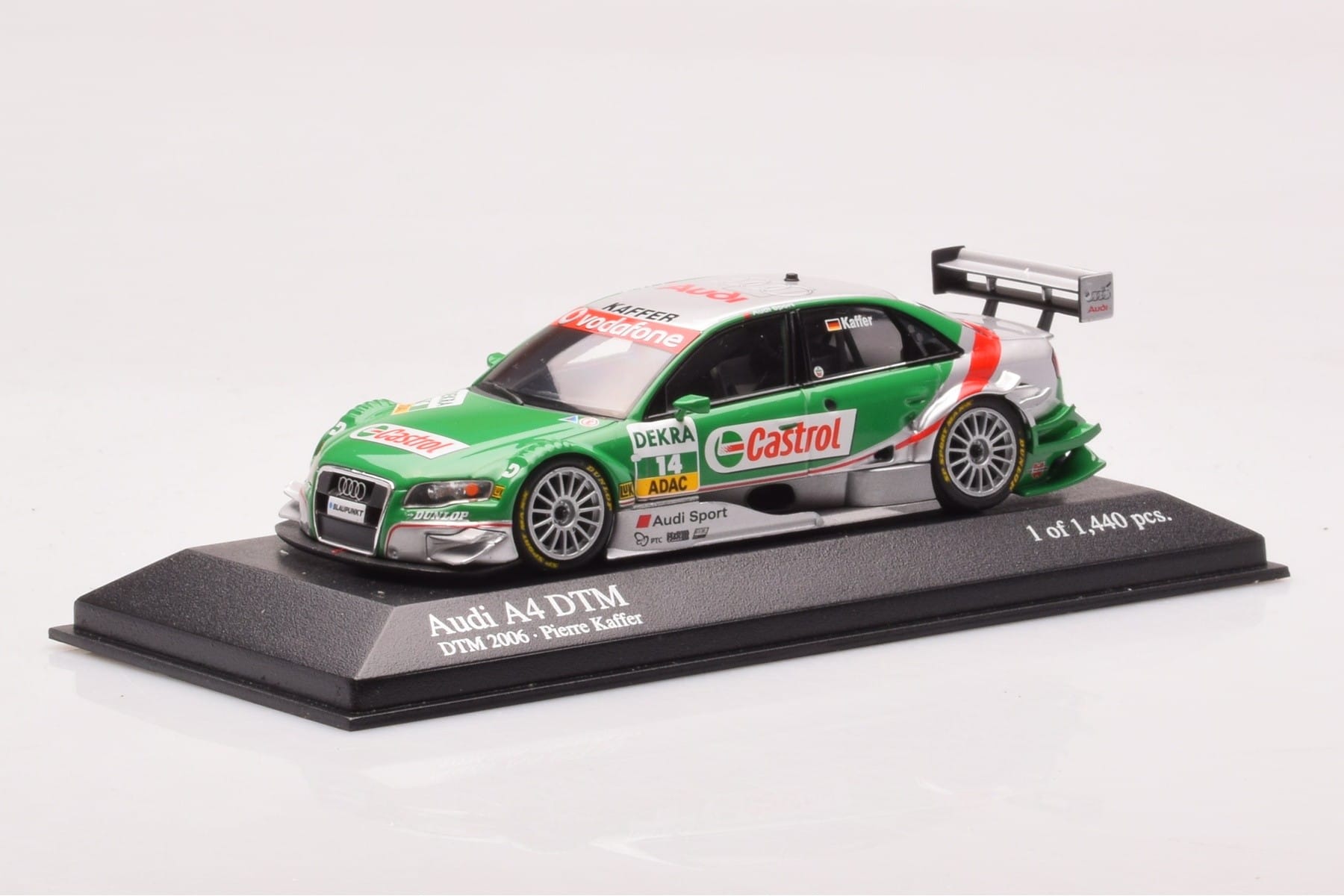 Audi A4 B7 DTM Team Phoenix #14 F. Kaffer DTM 2006 Minichamps 1:43 400061514 Metal - imagen 2 de 4