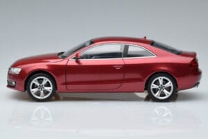 Audi A5 B8 Rojo Granate Norev 1:18 188352 Metal - imagen 4 de 7
