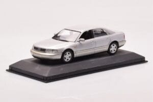 Audi A8 D2 Plata Franja Verde Minichamps 1:43 AUDI-264455 Metal - imagen 2 de 4