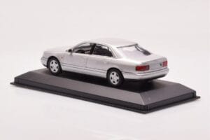 Audi A8 D2 Plateado Minichamps 1:43 433013006 Metal - imagen 3 de 4