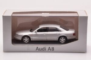 Audi A8 D2 Plateado Minichamps 1:43 433013006 Metal - imagen 4 de 4