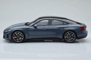 Audi E-Tron GT Gris GT Spirit 1:18 GT393 Resina - imagen 3 de 6