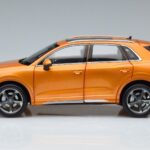 Audi Q3 F3 Naranja FAW 1:18 05730Q32019 Metal - image 4 of 7
