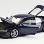 Audi R8 4.2 FSI V8 Azul Kyosho 1:18 09213BL - image 2 of 8