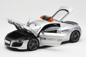 Audi R8 5.2 DTM Safety Car 2010 Kyosho 1:18 09216DTM Metal - imagen 2 de 8