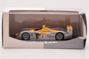 Audi R8 Infineon #2 Winner ALMS Petit Le Mans 2002 Minichamps 1:43 400021382 Metal - imagen 4 de 4