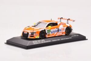 Audi R8 LMS #24 Kfzteile24 APR Motorsport L. Vanthoor / C. Stoll ADAC GT Masters 2016 Minichamps 1:43 437161124 Metal - imagen 2 de 4