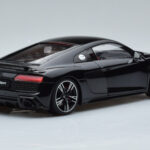 Audi R8 Performance Negro Kengfai 1:18 - image 3 of 10