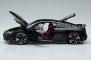 Audi R8 Performance Negro Kengfai 1:18 VAKF-0353 Metal - imagen 4 de 10