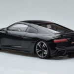 Audi R8 Performance Negro Kengfai 1:18 - image 7 of 10