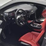 Audi R8 Performance Negro Kengfai 1:18 - image 8 of 10