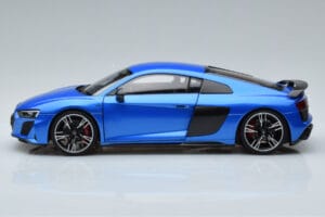 Audi R8 Performance Azul Kengfai 1:18 VAKF-0355 Metal - imagen 5 de 10