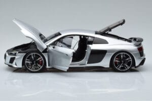 Audi R8 Performance Plata Kengfai 1:18 VAKF-0354 Metal - imagen 4 de 10