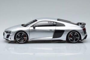 Audi R8 Performance Plata Kengfai 1:18 VAKF-0354 Metal - imagen 5 de 10