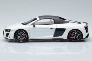 Audi R8 Spyder Performance Blanco Kengfai 1:18 VAKF-0351 Metal - imagen 4 de 11