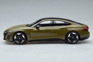 Audi RS E-Tron GT Oliva Norev 1:18 188380 Metal - imagen 3 de 6