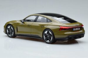 Audi RS E-Tron GT Oliva Norev 1:18 188380 Metal - imagen 5 de 6