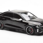Audi RS3 8Y Sedán Negro MCG 1:18 - image 4 of 6