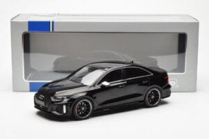 Audi RS3 8Y Sedán Negro MCG 1:18 MCG18450 Metal - imagen 6 de 6