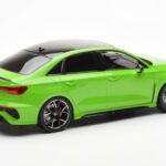 Audi RS3 8Y Sedán Verde MCG 1:18 - image 2 of 6
