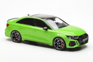 Audi RS3 8Y Sedán Verde MCG 1:18 MCG18449 Metal - imagen 4 de 6