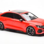 Audi RS3 8Y Sedán Rojo MCG 1:18 - image 4 of 6