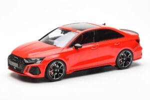 Audi RS3 8Y Sedán Rojo MCG 1:18 MCG18451