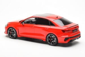 Audi RS3 8Y Sedán Rojo MCG 1:18 MCG18451 Metal - imagen 5 de 6